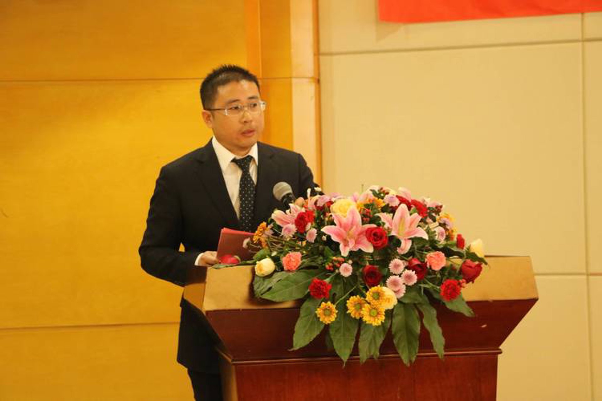 关岭人才网